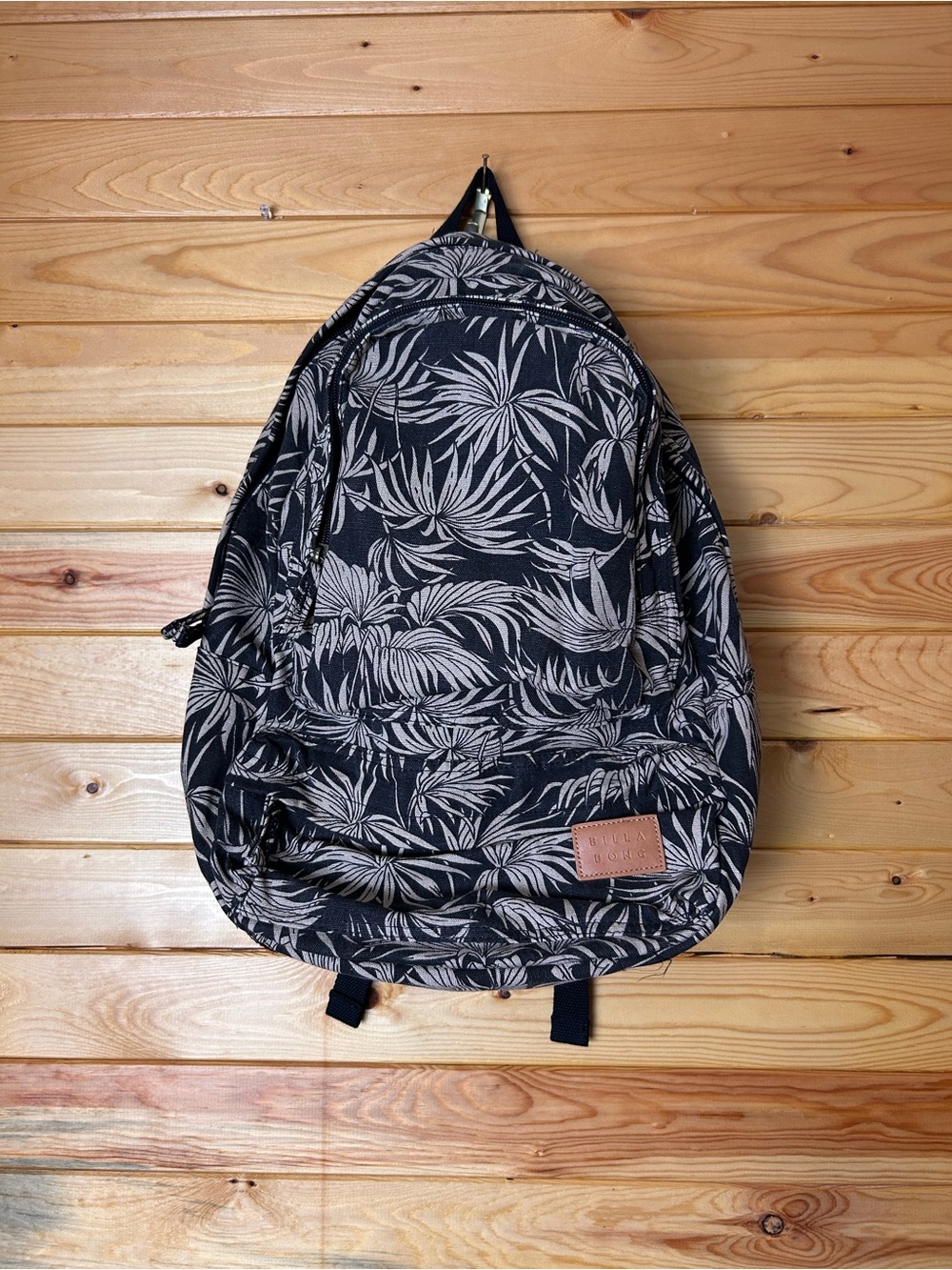 Billabong Black & Cream Leaf-Print Backpack